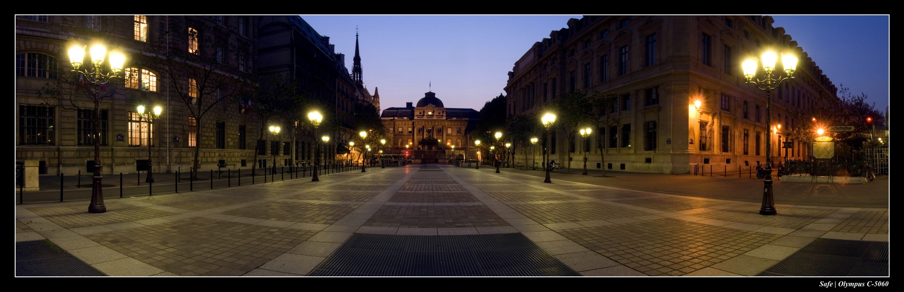 2006   05   Pano Palais de justice 1